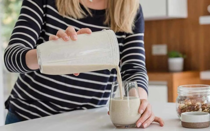 Cách pha bột ngũ cốc chuẩn không bị vón cục và mất dinh dưỡng