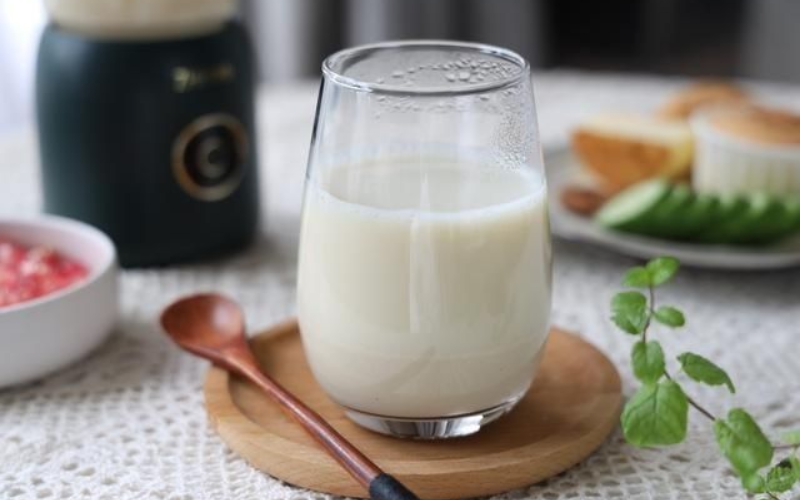 Pha cùng sữa tươi không đường