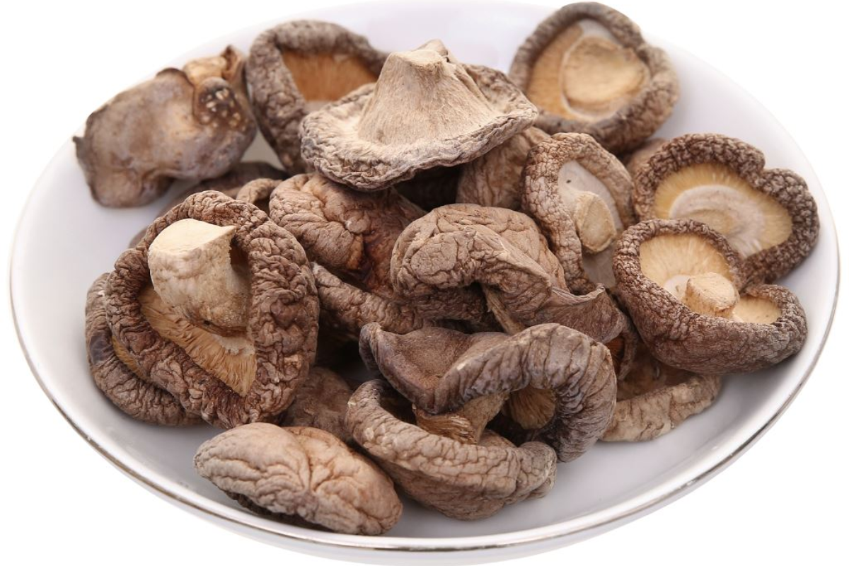 Nấm đông cô dùng làm nguyên liệu canh dưỡng sinh